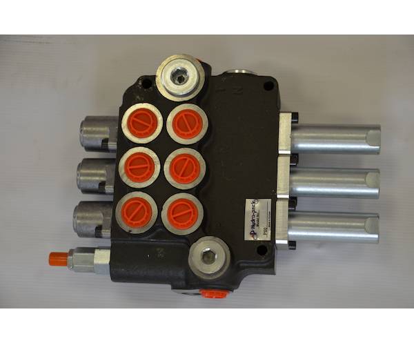 Obrázek k výrobku 32269 - Hydraulický rozvaděč 3P80 ovládaný lanovody