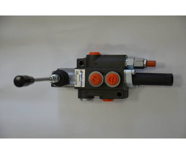 Obrázek k výrobku 32266 - Hydraulický rozvaděč P40 ovládaný lanovody