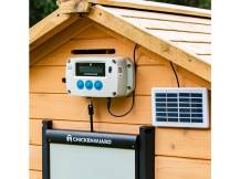 Obrázek k výrobku 126413 - Komplet automatického otevírání a zavírání kurníku CHICKEN GUARD PRO 25x30 SOLAR KIT
