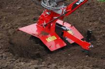 Rotavátor VARI GLOBAL při práci