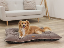 Obrázek k výrobku 126196 - Pelíšek pro psy a kočky KERBL 80459 BENNO, 80x60x9cm, hnědá