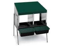 Obrázek k výrobku 125846 - Snáškové hnízdo pro slepice se sběrným košíkem na vejce GAUN 10132 dvoumístné na nožičkách